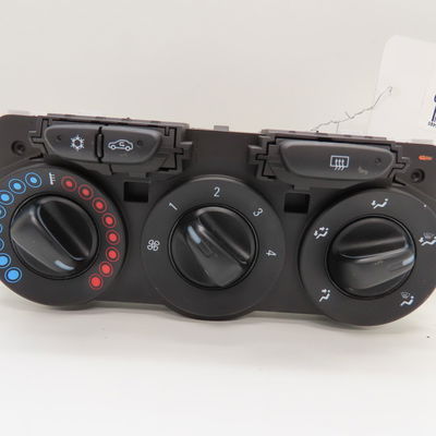 Commande de chauffage Opel CORSA E (X15) 1.4 (08, 68) (2014)