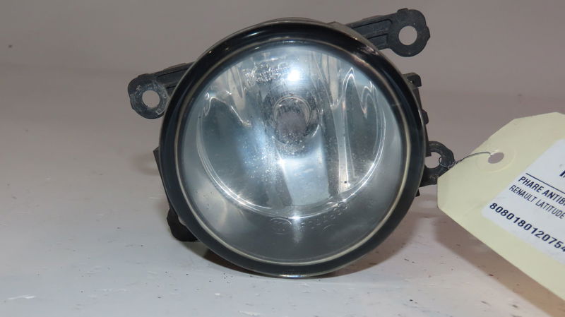 Phare antibrouillard avant gauche Renault LATITUDE (L70_) 2.0 dci 150 (l70h) (2011)