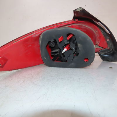 Feu arrière droit Peugeot 206 (2L_, 2M_) 1.4 hdi eco 70 (2009-2013) 5 portes
