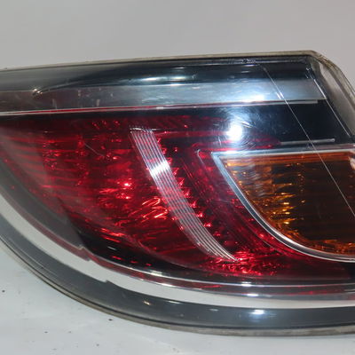 Feu arrière gauche Mazda 6 Hatchback (GH) 2.2 d (gh10) (2010-2012)