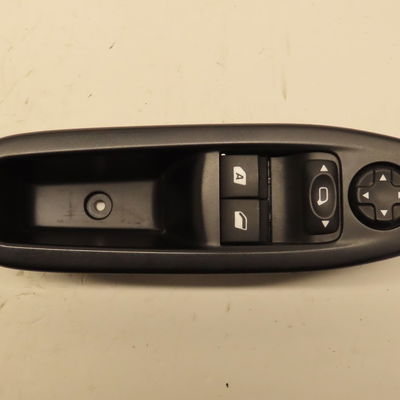 Commande lève-glace porte avant gauche Peugeot 208 I (CA_, CC_) 1.2 vti 82 (2012)