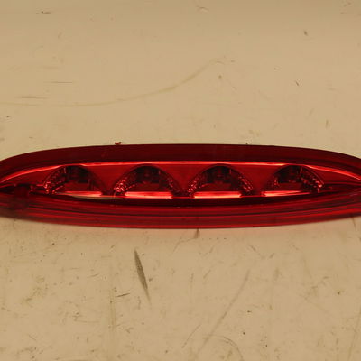 Feux stop supplementaire Peugeot 208 I (CA_, CC_) 1.2 vti 82 (2012)