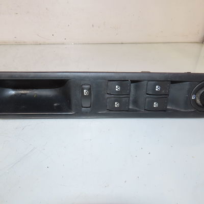 Commande lève-glace porte avant gauche Renault ESPACE IV (JK0-1_) 2.0 dci (jk02, jk03) (2006) 5 portes