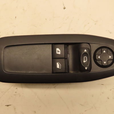 Commande lève-glace porte avant gauche Peugeot 208 I (CA_, CC_) 1.2 vti 82 (2012)