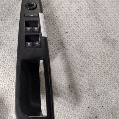 Commande lève-glace porte avant gauche Kia CEE'D SW (ED) 1.6 crdi 115 (2007-2012)