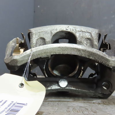 Etrier de frein avant droit Nissan JUKE (F15) 1.2 dig-t (2014)