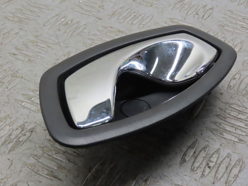 Poignee int porte avg Renault SCÉNIC III (JZ0-1_) 1.5 dci (2009) 5 portes