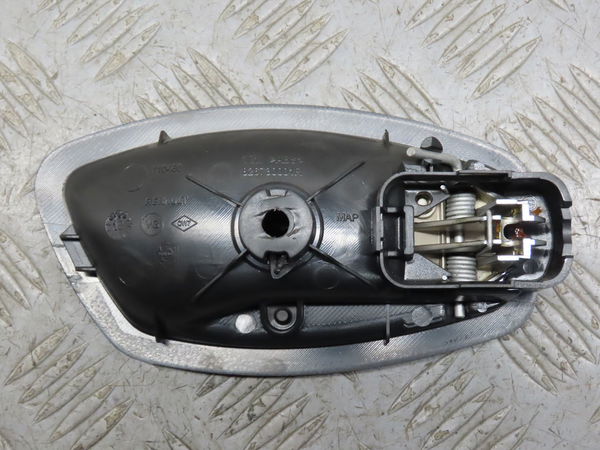 Poignee int porte avg Renault SCÉNIC III (JZ0-1_) 1.5 dci (2009) 5 portes