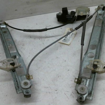 Mecanisme  moteur lève-glace avant droit Renault MEGANE II (BM0-1_, CM0-1_) 1.9 dci (bm0g, cm0g) (2002-2008) 5 portes