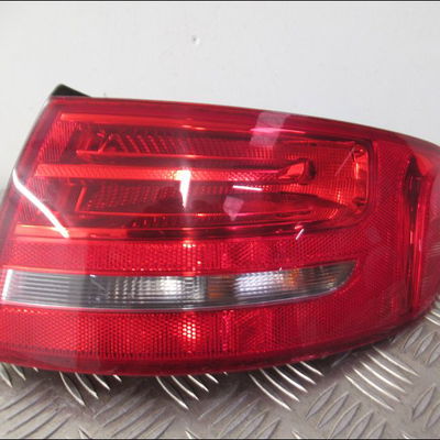 Feu arrière droit Audi A4 B8 Avant (8K5) 2.0 tdi (2008-2015)
