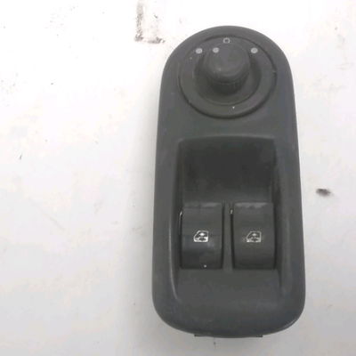 Commande lève-glace porte avant gauche Renault TRAFIC II Camionnette (FL) 2.0 dci 90 (fl0h) (2006)