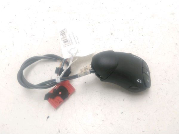 Commande autoradio Renault MEGANE I Coupé (DA0-1_) 1.6 16v (da0b, da04, da11) (1999-2003) 2 portes
