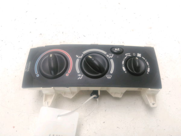 Commande de chauffage Renault MEGANE I Coupé (DA0-1_) 1.6 16v (da0b, da04, da11) (1999-2003) 2 portes