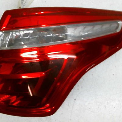Feu arrière droit Citroën C4 PICASSO I Monospace (UD_) 1.6 hdi (2007-2013) 5 portes