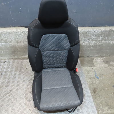 Siège avant droit Renault CLIO V (B7_) 1.0 lpg (b7mt) (2019)