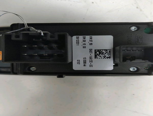 Commande lève-glace porte avant gauche Ford FIESTA VI (CB1, CCN) 1.4 tdci (2010-2012) 3 portes