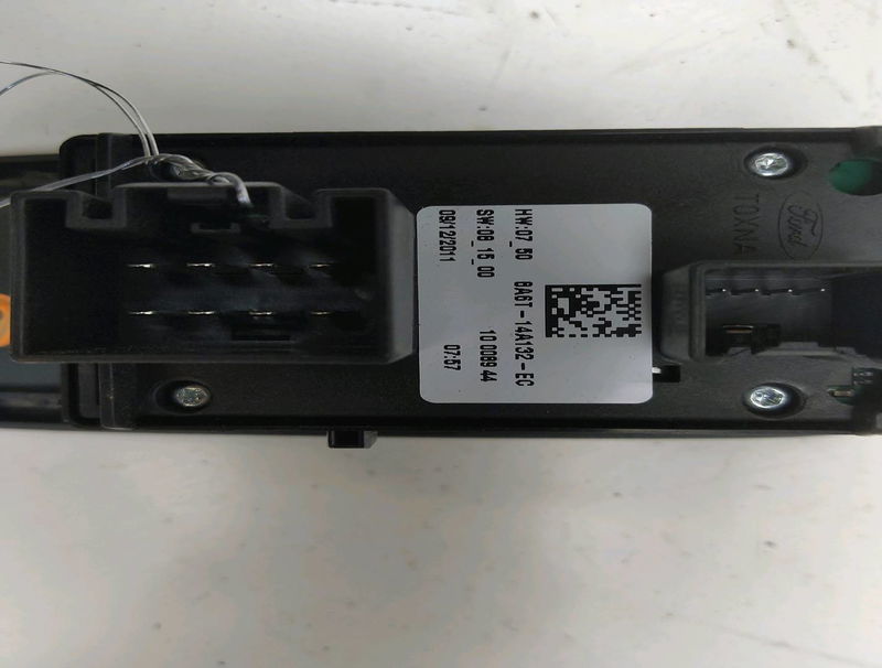 Commande lève-glace porte avant gauche Ford FIESTA VI (CB1, CCN) 1.4 tdci (2010-2012) 3 portes