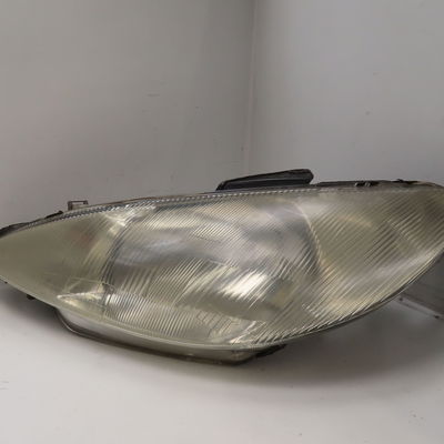 Phare gauche Peugeot 206 3-5 portes (2A-C) 1.4 i (1998-2012) 3 portes