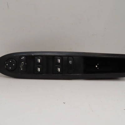Commande lève-glace porte avant gauche Citroën C4 II (NC_) 1.6 hdi 115 (2012)