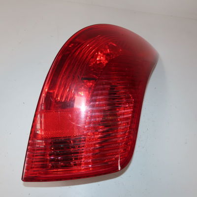 Feu arrière droit Peugeot 308 SW I (4E_, 4H_) 1.6 hdi (2009-2014) 5 portes