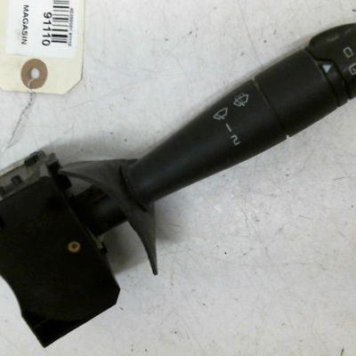 Commande essuie glace Dacia SANDERO 1.5 dci (2010)
