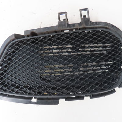 Grille d pare-choc av Mercedes-benz CLASSE GLA (X156) Gla 220 cdi - d 4-matic (156.905) (2013)