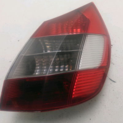Feu arrière droit Renault GRAND SCÉNIC II (JM0-1_) 1.9 dci (jm0g, jm12, jm1g, jm2c) (2004-2006)