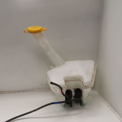 Reservoir lave-glace avant Toyota YARIS (_P13_) 1.5 hybrid (nhp130_) (2012)