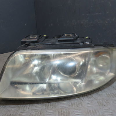 Phare gauche Audi A6 C5 (4B2) 2.5 tdi quattro (1997-2005)