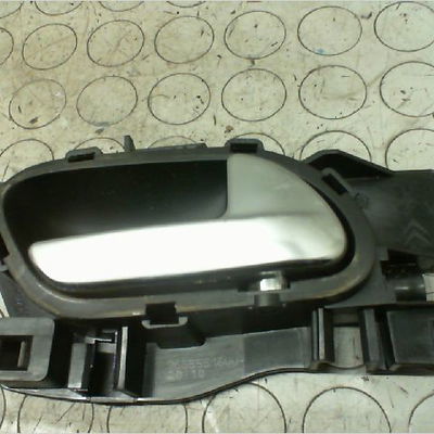 Poignee int porte avd Peugeot 208 I (CA_, CC_) 1.2 thp 110 (2013)