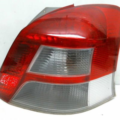 Feu arrière droit Toyota YARIS (_P9_) 1.33 vvt-i (nsp90_) (2008-2011)