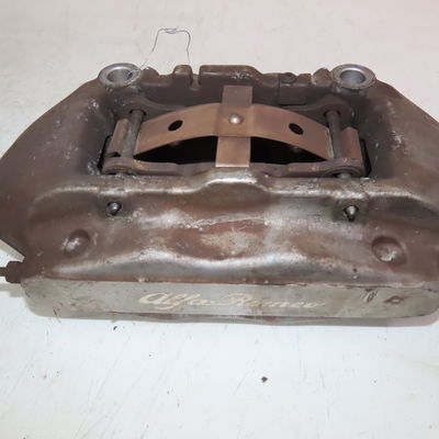 Etrier de frein avant droit Alfa romeo 159 Sportwagon (939_) 3.2 jts q4 (939bxg2b, 939bxg22) (2006-2011)