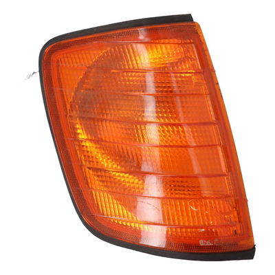 Clignotant droit Mercedes-benz 124 A trois volumes (W124) 300 d (124.130) (1984-1989)