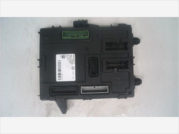 Platine fusible habitacle Renault MEGANE IV 3-5 portes (B9A-M-N_) 1.2 tce 100 (b9ms) (2015)
