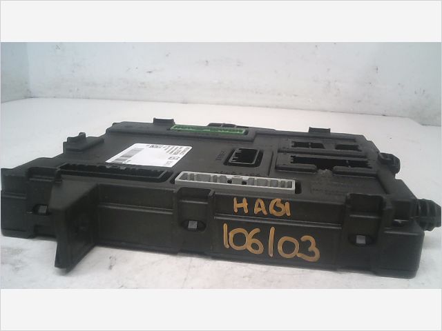 Platine fusible habitacle Renault MEGANE IV 3-5 portes (B9A-M-N_) 1.2 tce 100 (b9ms) (2015)