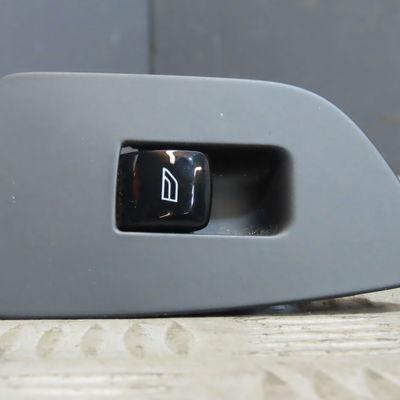 Commande lève-glace porte avant droite Volvo S90 II (234) D3 (2016-2018)