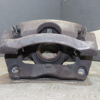 Etrier de frein avant gauche Nissan QASHQAI II SUV (J11, J11_) 1.2 dig-t (2013)