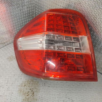 Feu arrière gauche Mercedes-benz CLASSE M (W164) Ml 300 cdi 4-matic (164.120) (2009-2011)