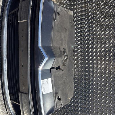 Pare-choc avant Citroën C5 III Break (RW_) 2.7 hdi (2008)