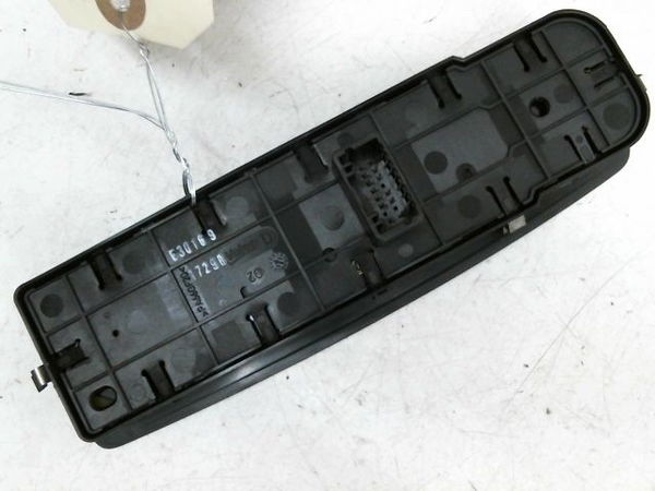 Commande lève-glace porte avant gauche Renault LAGUNA III (BT0-1) 1.5 dci (bt00, bt0a, bt0t, bt1j) (2007-2015) 5 portes