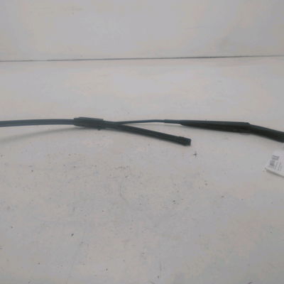 Bras essuie-glace avant gauche Renault MEGANE III Grandtour (KZ0-1) 1.5 dci (kz0c, kz1a) (2009)