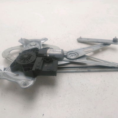 Mecanisme  moteur lève-glace avant droit Renault MEGANE III Grandtour (KZ0-1) 1.5 dci (kz0c, kz1a) (2009)