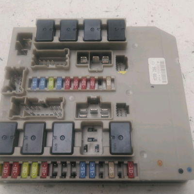 Platine fusible av Renault MODUS - GRAND MODUS (F-JP0_) 1.2 (jp0c, jp0k, fp0c, fp0k, fp0p, jp0p, jp0t) (2004) 5 portes