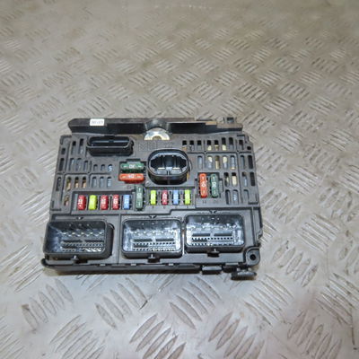 Bsm (boitier servitude moteur) Peugeot 407 (6D_) 1.6 hdi 110 (6d9hzc, 6d9hyc) (2004-2010)