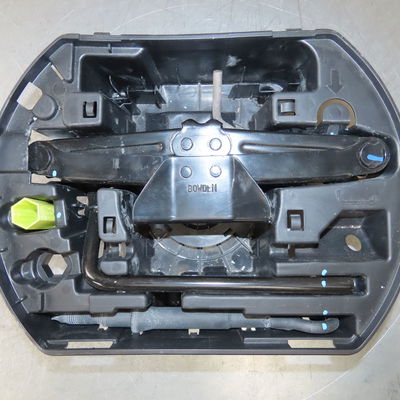 Cric  manivelle Peugeot 208 I (CA_, CC_) 1.2 puretech 82 (2018)