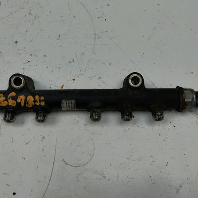 Rampe injection Peugeot 208 I (CA_, CC_) 1.6 e-hdi (2015)