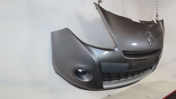 Pare-choc avant Renault CLIO III Grandtour (KR0-1_) 1.5 dci (2010-2012)