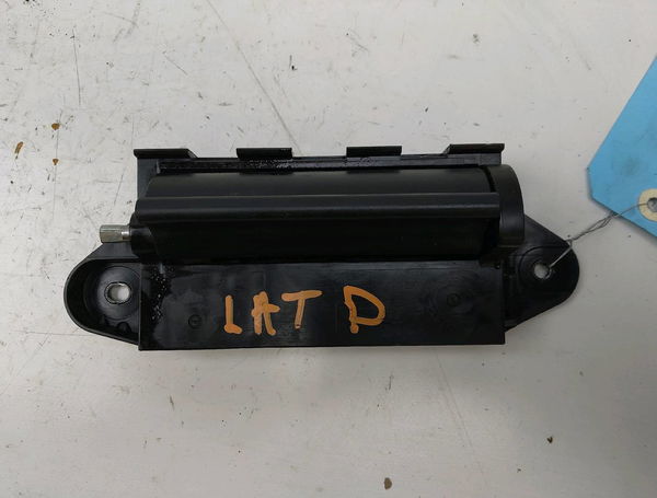 Poignee int porte ard Toyota HILUX VIII Pick-up (_N1_) 2.4 d 4wd (gun125_) (2015)