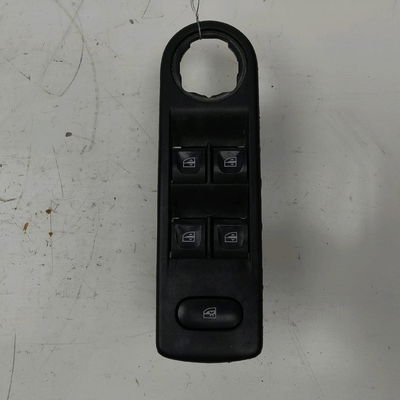 Commande lève-glace porte avant gauche Renault CAPTUR I (J5_, H5_) 1.5 dci 90 (2013) 5 portes