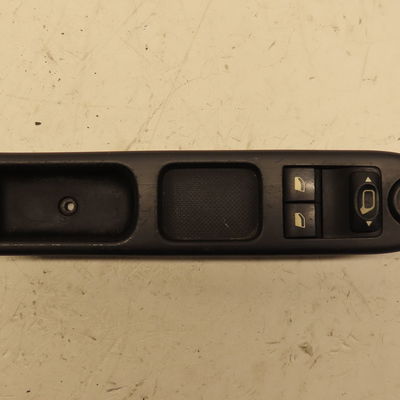 Commande lève-glace porte avant gauche Peugeot 307 SW (3H) 1.6 16v (2002-2008)